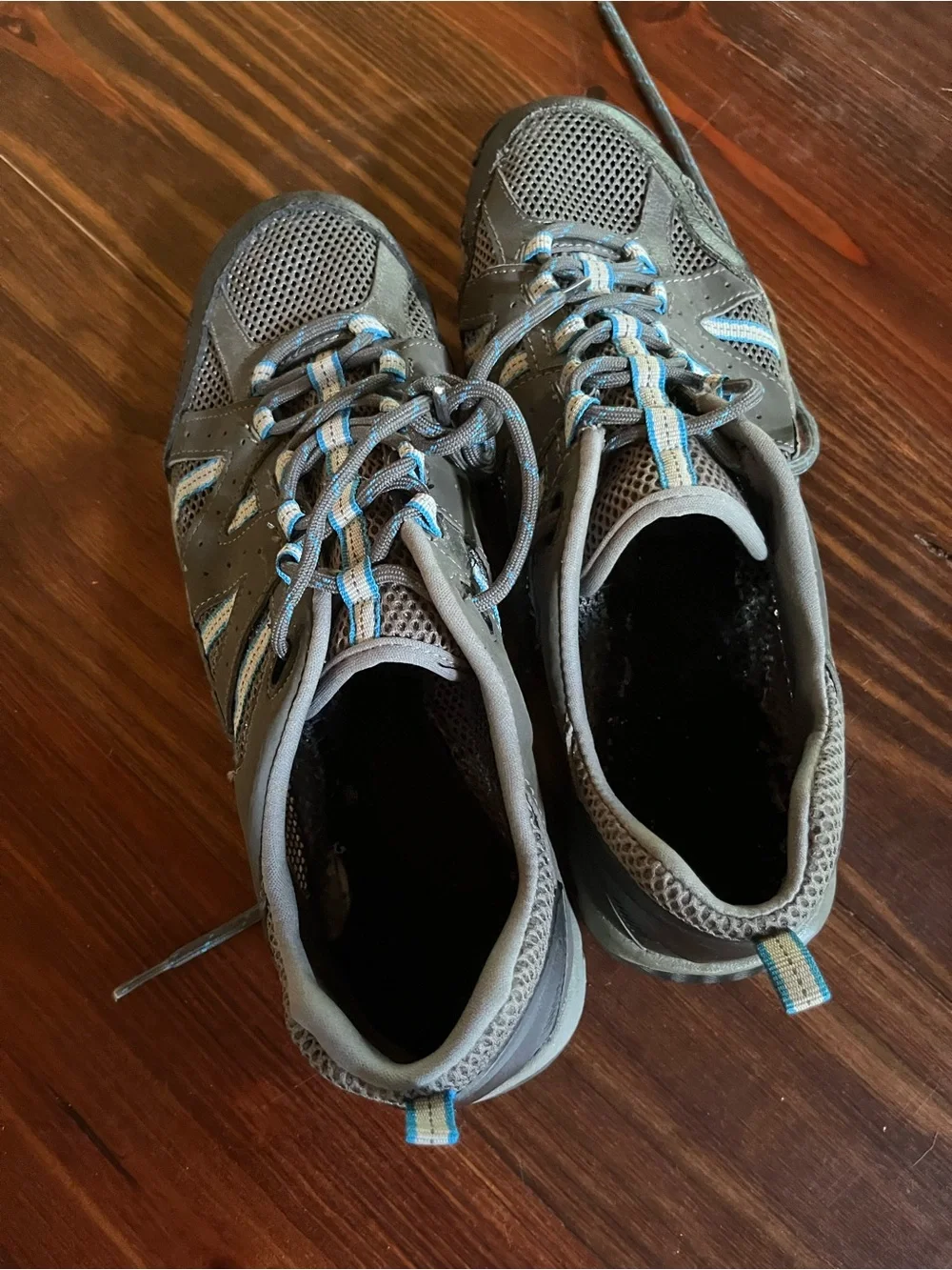 Khombu Gray and Blue Mesh Walking Shoes